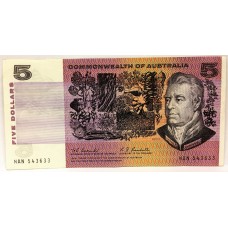 AUSTRALIA 1967 . FIVE 5 DOLLAR BANKNOTE . COOMBS/RANDALL